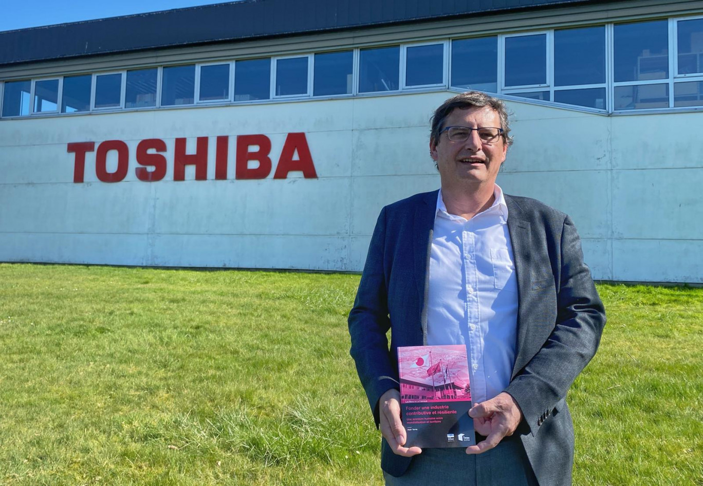Le PDG du site dieppois de Toshiba publie son premier ouvrage sur le monde de l'industrie. (©Gazette Normandie/Chl.G.)