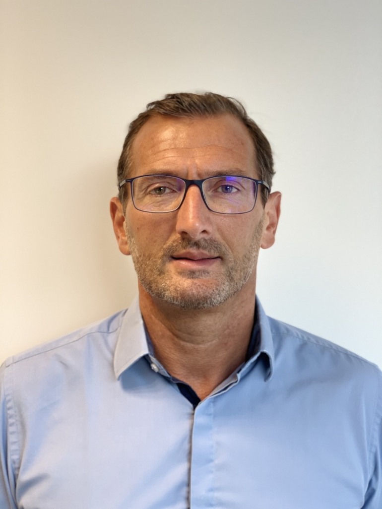 Stéphane De Jotemps, directeur des ventes, chez Skillsoft France.