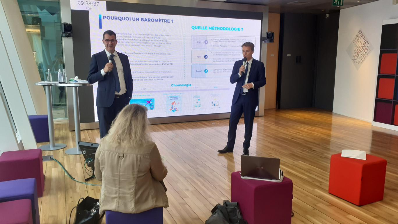 De gauche à droite, Jérôme Bonnet directeur général de Pramex International, Bertrand Magnin, directeur du développement Banque populaire