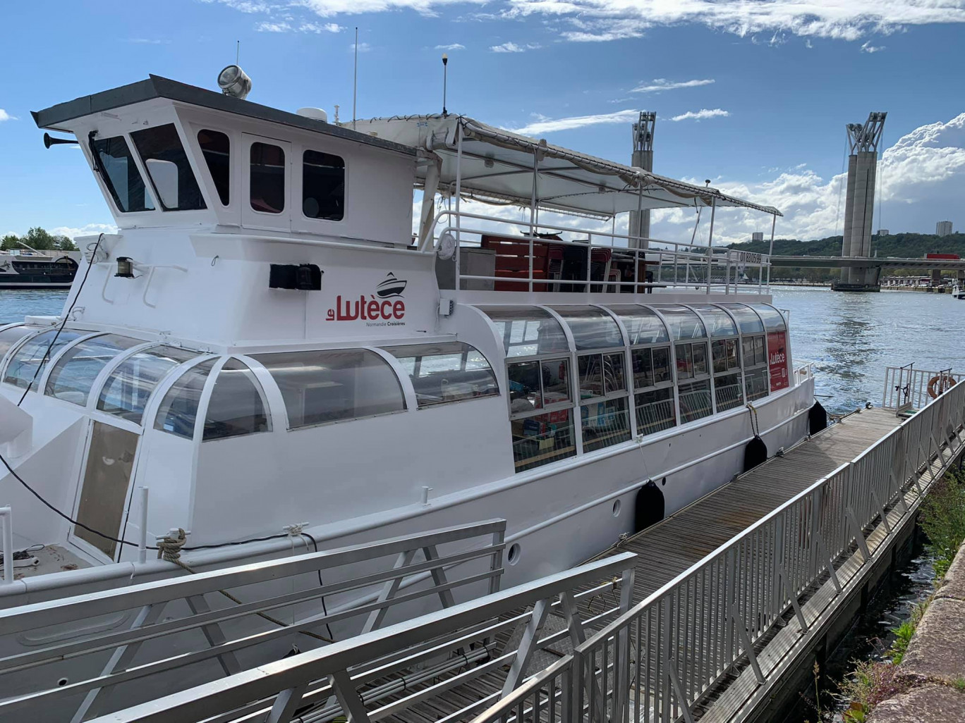 Jusqu'à fin avril, la brasserie Ragnar investit la péniche Le Lutèce.