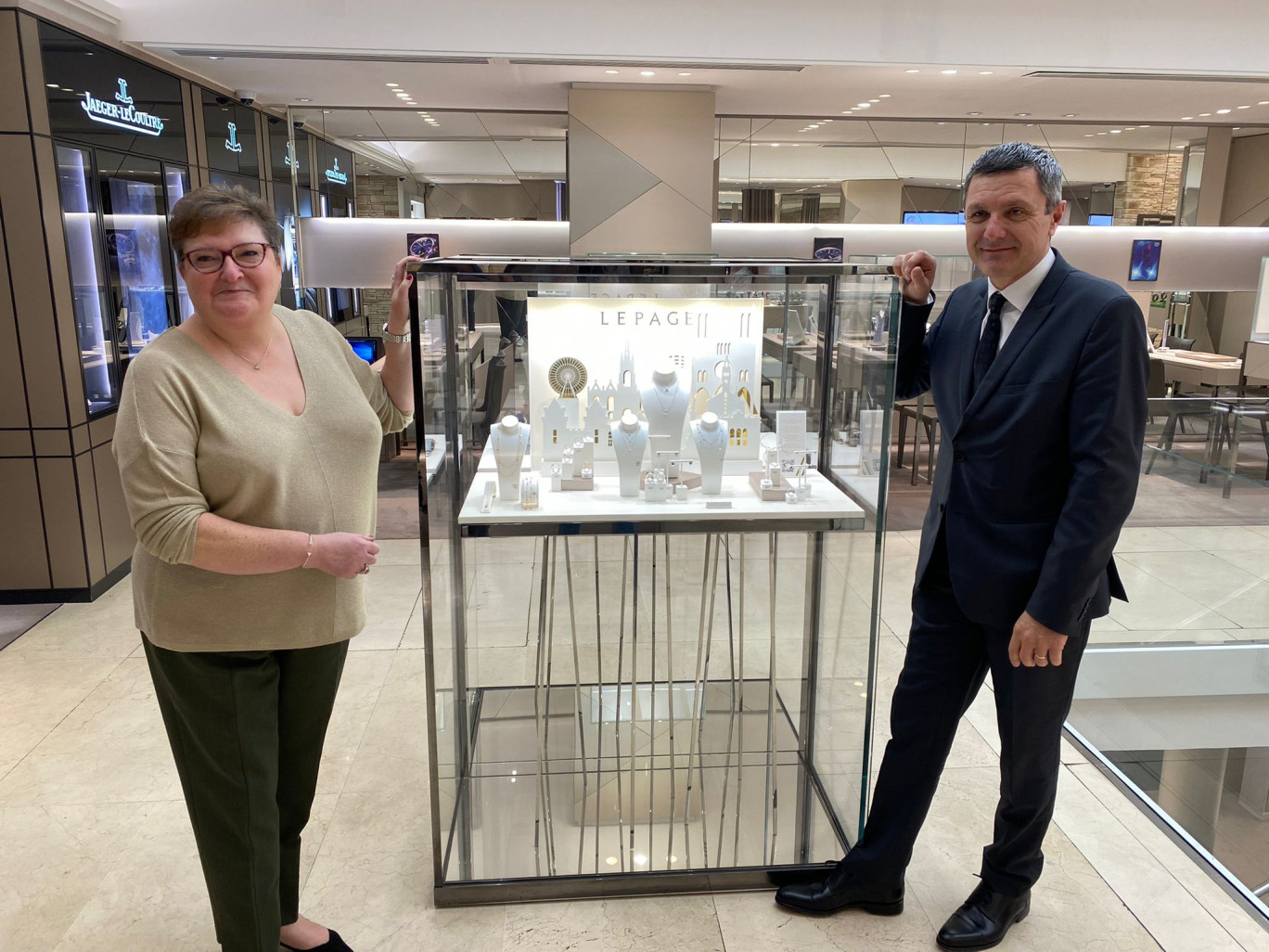 Valérie et Franck Lefrançois sont à la tête de la boutique rouennaise de la Maison Lepage. (Photo Gazette Normandie)