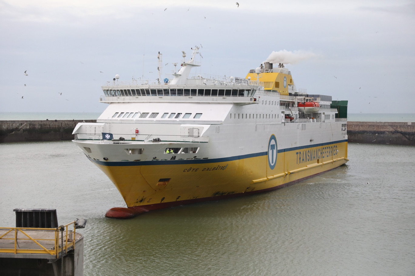 Les deux ferries du SMPAT, dont le Côte d'Albâtre, vont être modernisés. (Photo DR)