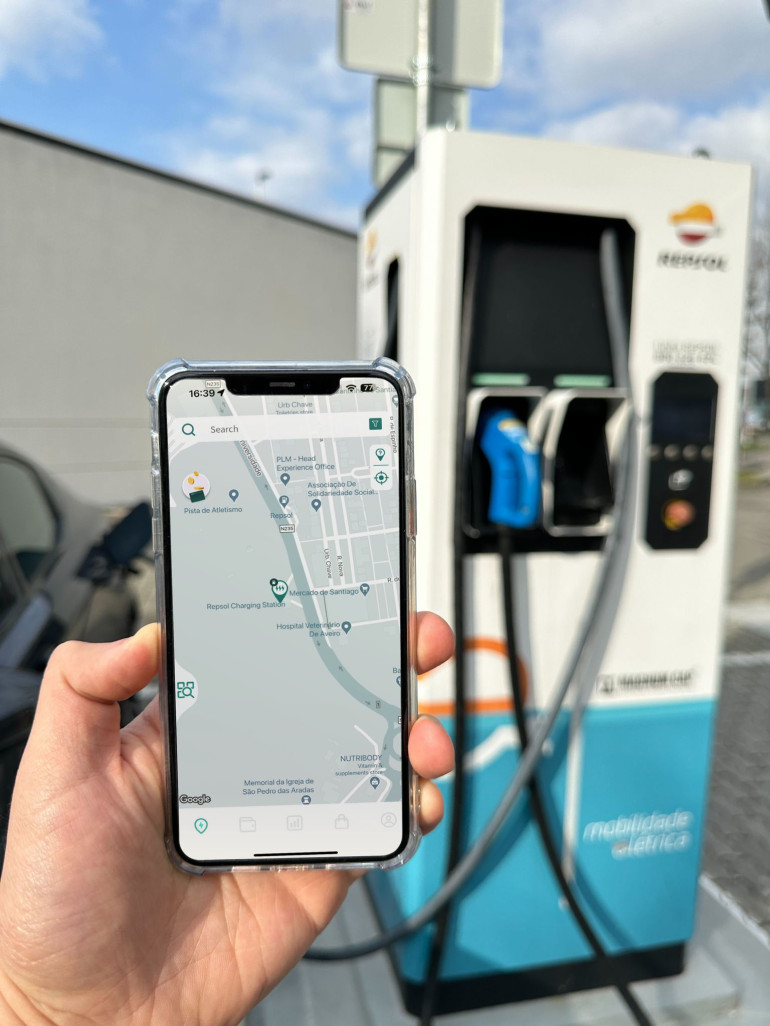 © DR Miio Bornes de charge électrique, les applications mobiles l’emportent sur les cartes d’abonnement