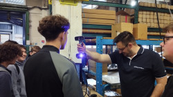 Les jeunes de la seconde professionnelle Modélisation et Prototypage 3D du lycée Bernard Palissy (Maromme), ont particulièrement apprécié la présentation du service "Méthode" de KSB. © Aletheia Press / B.Delabre